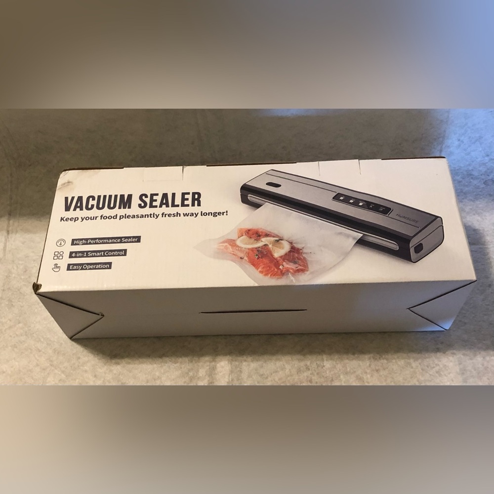 Humsure Vacuum Sealer New In Box!